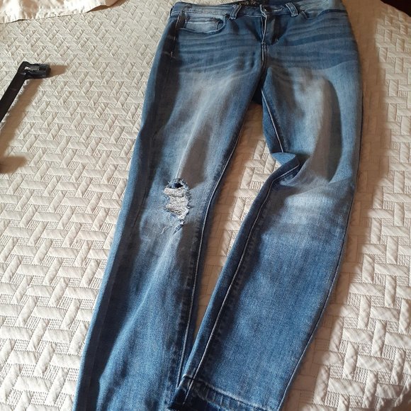 SKINNY STRETCH JEANS - Picture 1 of 5